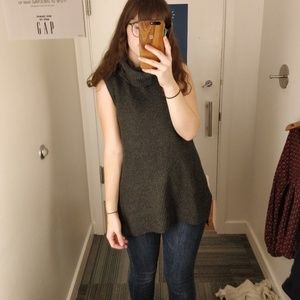 GAP | 100% Wool Sleeveless Sweater